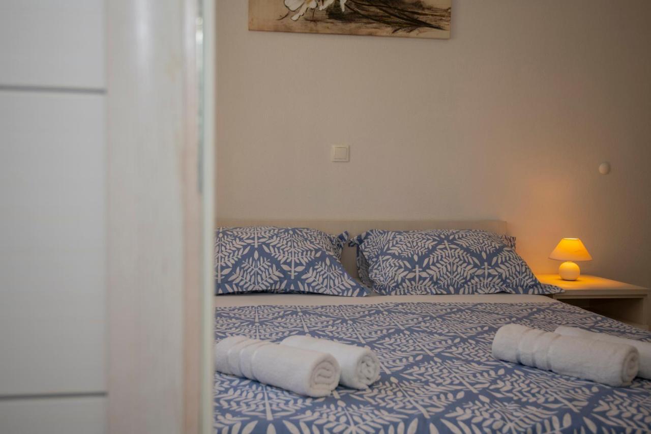 With Big And Free Private Parking Apartament